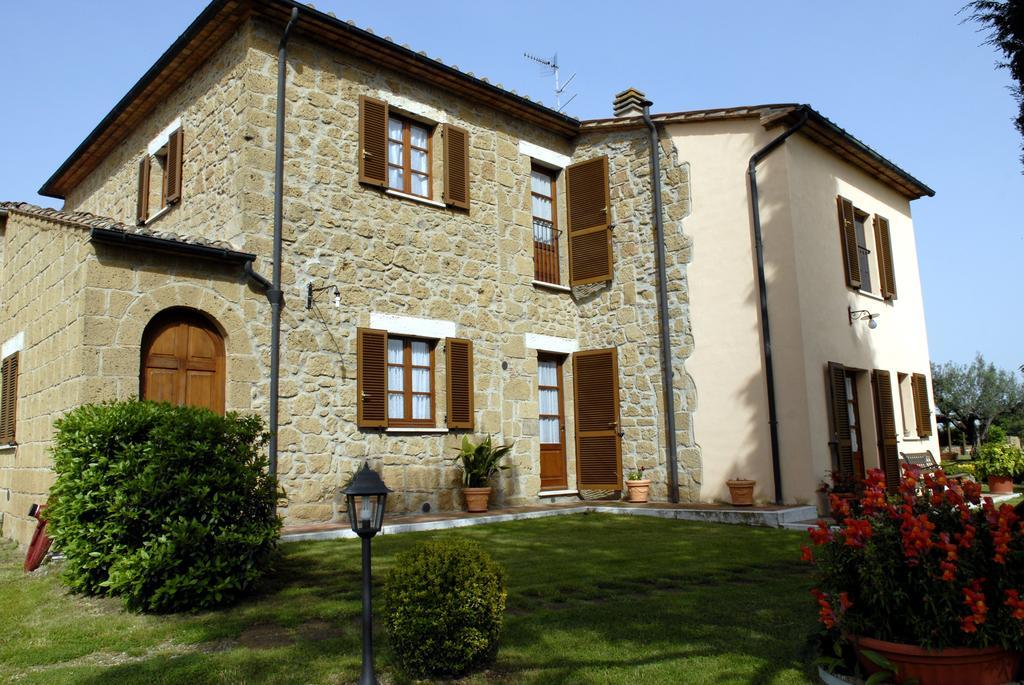 Poderone Vecchio Villa Sorano  Exterior photo